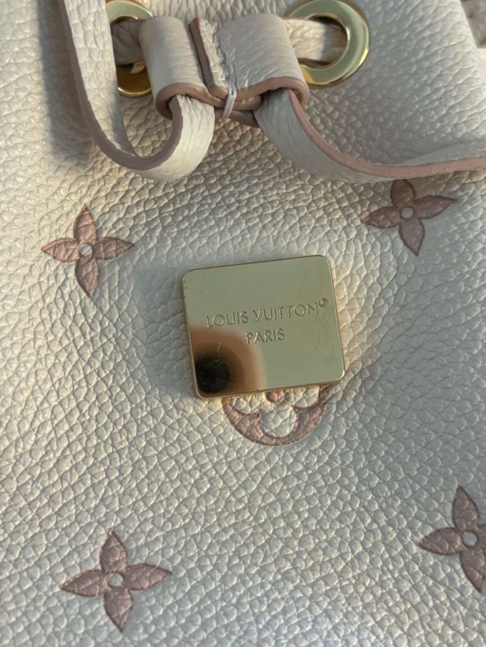 Louis Vuitton Cream/Pink Nano Neo BPM backpack mini - Picture 7 of 16